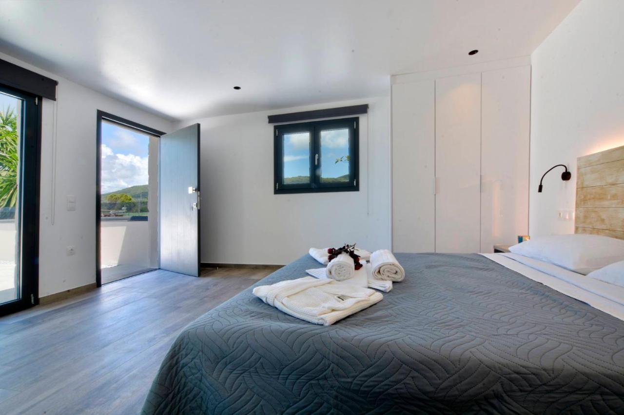 Villa Flamingo - 4 Bedrooms - Private Pool - Next To Renowned Issos Beach & Lake Korission Línia Eksteriør bilde