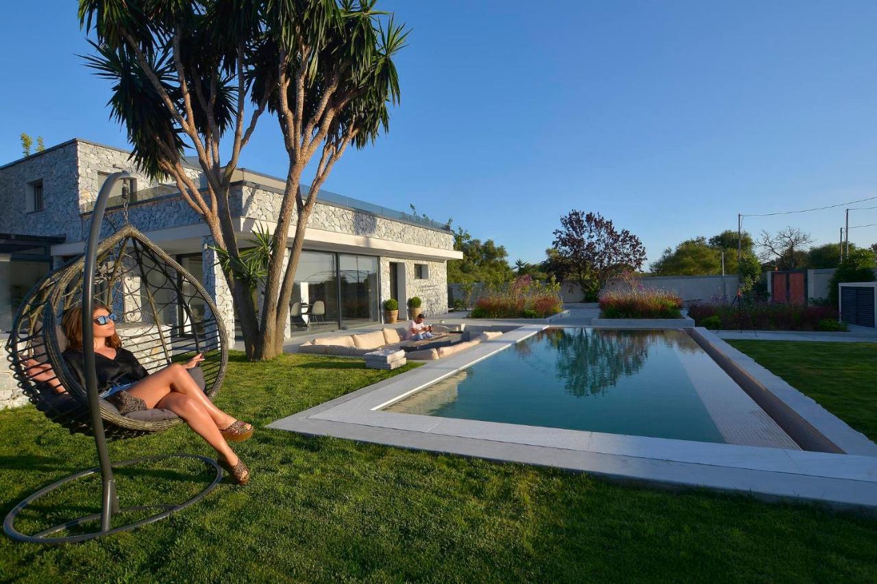 Villa Flamingo - 4 Bedrooms - Private Pool - Next To Renowned Issos Beach & Lake Korission Línia Eksteriør bilde